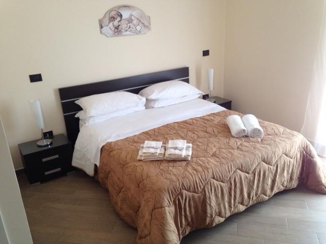 Costa Del Sol Bed & Breakfast Porto Empedocle Oda fotoğraf